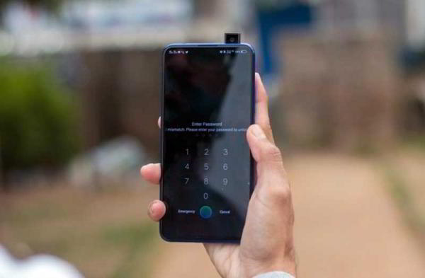 Обзор Vivo V15 Pro: отличный экран и невероятные камеры Обзор Vivo V15 Pro: отличный экран и невероятные камеры