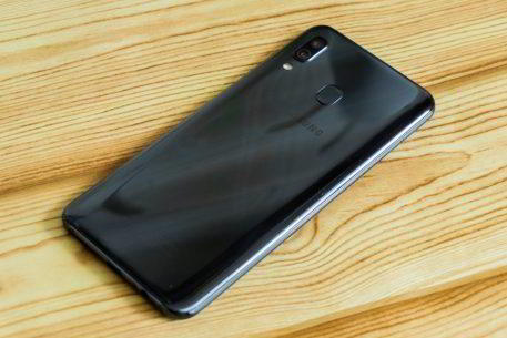 Обзор Samsung Galaxy A30 — самый сбалансированный середнячок? Обзор Samsung Galaxy A30 — самый сбалансированный середнячок?