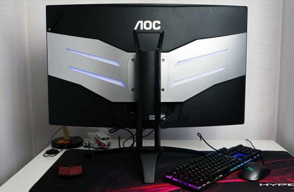 Обзор AOC AGON AG322QC4 игрового монитора со всем нужным Обзор AOC AGON AG322QC4 игрового монитора со всем нужным