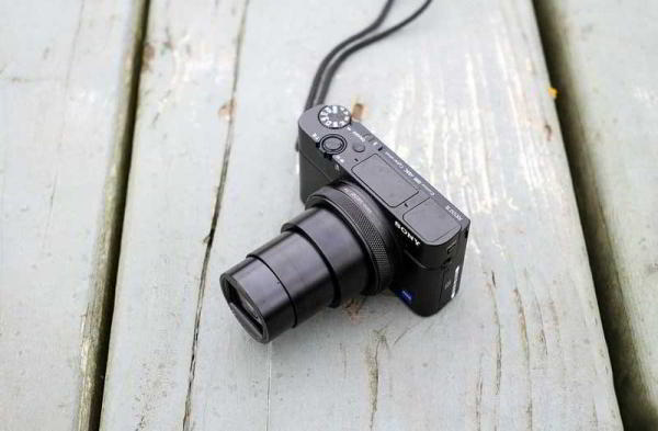 Обзор Sony RX100 VI: лучшая компактная камера в кармане Обзор Sony RX100 VI: лучшая компактная камера в кармане
