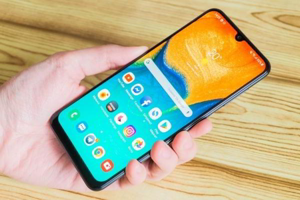 Обзор Samsung Galaxy A30 — самый сбалансированный середнячок? Обзор Samsung Galaxy A30 — самый сбалансированный середнячок?