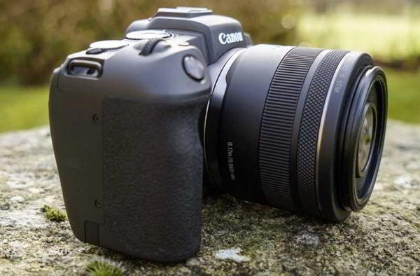 Обзор Canon EOS RP: доступной и компактной полнокадровой беззеркалки Обзор Canon EOS RP: доступной и компактной полнокадровой беззеркалки