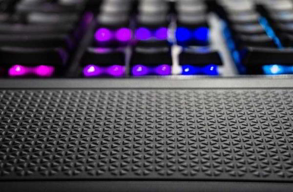 Обзор Corsair K70 RGB MK.2 Low Profile революционной низкопрофильной клавиатуры Обзор Corsair K70 RGB MK.2 Low Profile революционной низкопрофильной клавиатуры