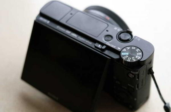 Обзор Sony RX100 VI: лучшая компактная камера в кармане Обзор Sony RX100 VI: лучшая компактная камера в кармане