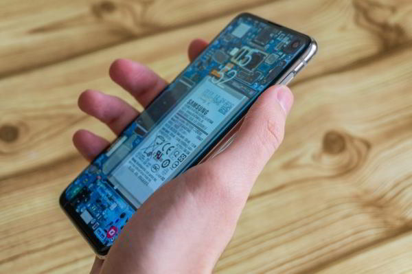 Обзор Samsung Galaxy S10e — лучший компактный флагман Обзор Samsung Galaxy S10e — лучший компактный флагман