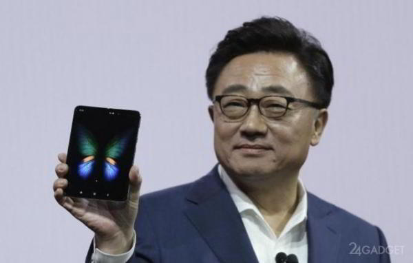 Samsung Galaxy Fold &mdash; складной смартфон с гибким дисплеем и 6 камерами (15 фото + видео)