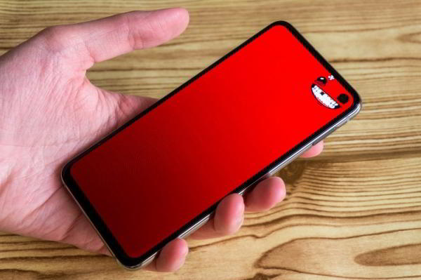 Обзор Samsung Galaxy S10e — лучший компактный флагман Обзор Samsung Galaxy S10e — лучший компактный флагман