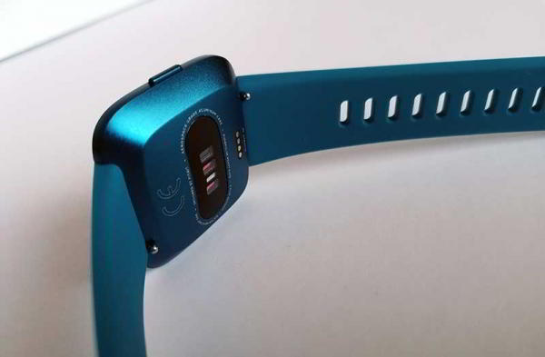 Обзор Fitbit Versa Lite Edition умных часов, объединяющих плохое и хорошее Обзор Fitbit Versa Lite Edition умных часов, объединяющих плохое и хорошее