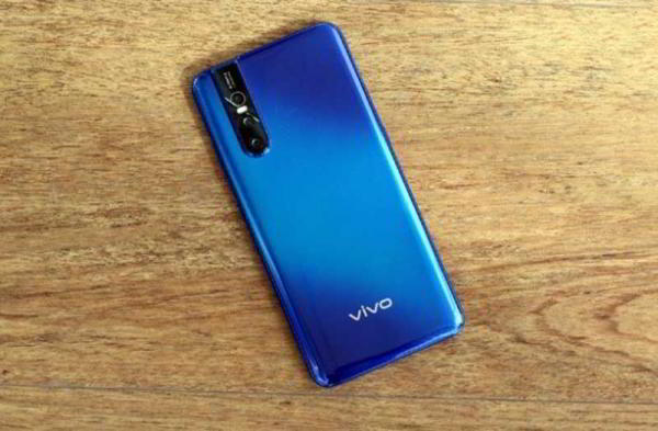 Обзор Vivo V15 Pro: отличный экран и невероятные камеры Обзор Vivo V15 Pro: отличный экран и невероятные камеры