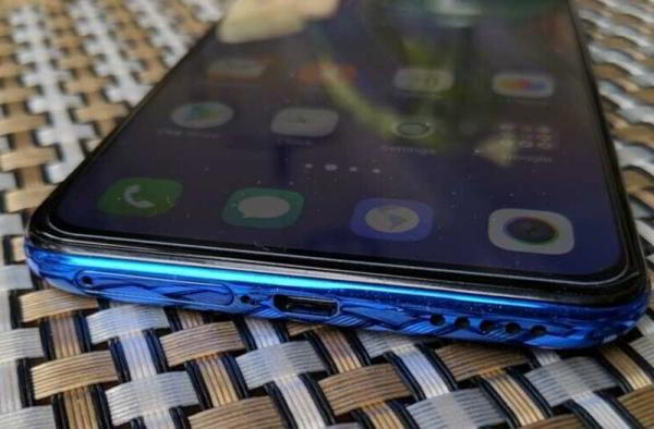 Обзор Vivo V15 Pro: отличный экран и невероятные камеры Обзор Vivo V15 Pro: отличный экран и невероятные камеры