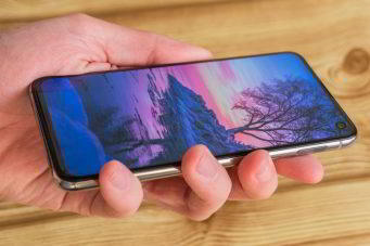 Обзор Samsung Galaxy S10e — лучший компактный флагман Обзор Samsung Galaxy S10e — лучший компактный флагман