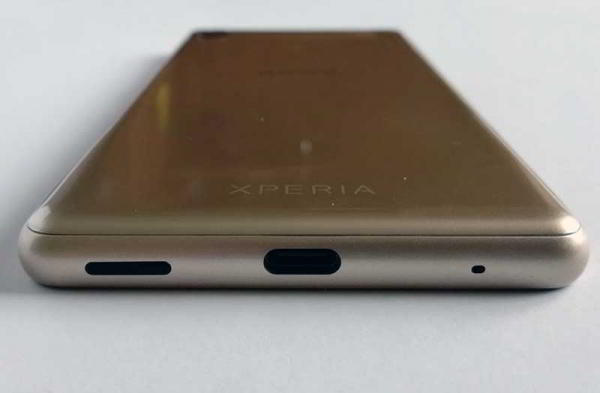Обзор Sony Xperia L3: бюджетного и неоднозначного смартфона Обзор Sony Xperia L3: бюджетного и неоднозначного смартфона
