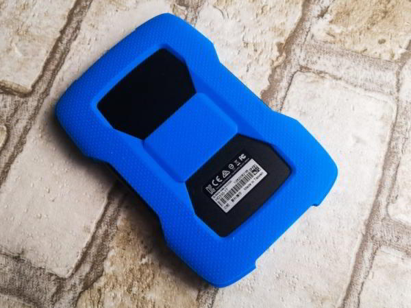 Обзор внешнего HDD ADATA HD330: Тонко и прочно Обзор внешнего HDD ADATA HD330: Тонко и прочно