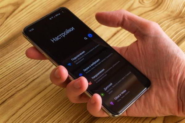 Обзор Samsung Galaxy S10e — лучший компактный флагман Обзор Samsung Galaxy S10e — лучший компактный флагман
