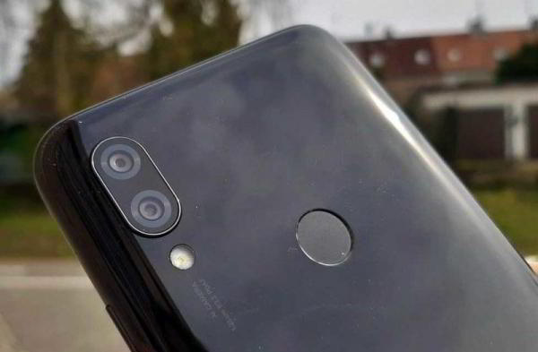 Обзор Xiaomi Redmi 7: по-прежнему отличного бюджетного телефона Обзор Xiaomi Redmi 7: по-прежнему отличного бюджетного телефона