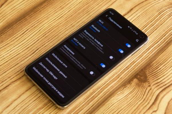 Обзор Samsung Galaxy S10e — лучший компактный флагман Обзор Samsung Galaxy S10e — лучший компактный флагман