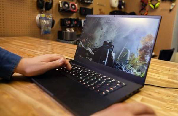 Обзор Razer Blade (2019): отличный ноутбук для игр и работы Обзор Razer Blade (2019): отличный ноутбук для игр и работы