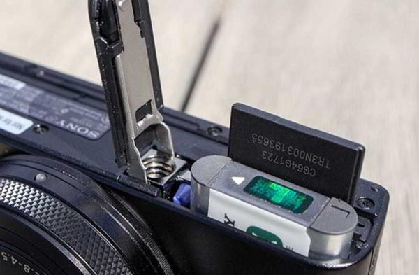 Обзор Sony RX100 VI: лучшая компактная камера в кармане Обзор Sony RX100 VI: лучшая компактная камера в кармане