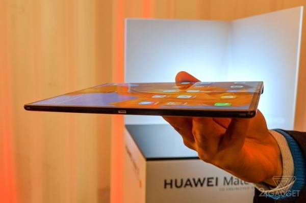 Складной смартфон Huawei Mate X - живые фото, дата выхода в продажу и цены (10 фото) Складной смартфон Huawei Mate X - живые фото, дата выхода в продажу и цены (10 фото)