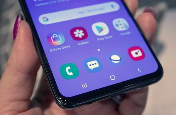 Обзор Samsung Galaxy S10e: почти все навороты по меньшей цене Обзор Samsung Galaxy S10e: почти все навороты по меньшей цене