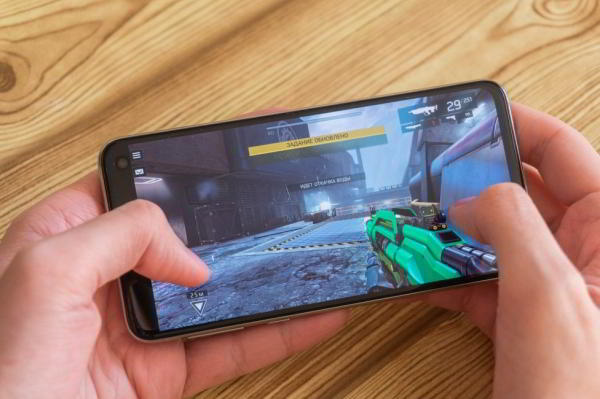 Обзор Samsung Galaxy S10e — лучший компактный флагман Обзор Samsung Galaxy S10e — лучший компактный флагман