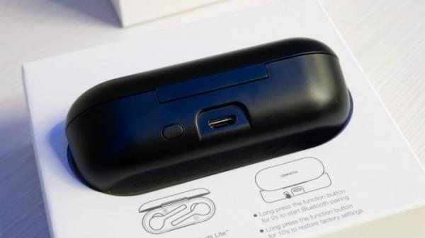 Обзор гарнитуры Huawei FreeBuds Lite. Полностью беспроводная красотка Обзор гарнитуры Huawei FreeBuds Lite. Полностью беспроводная красотка