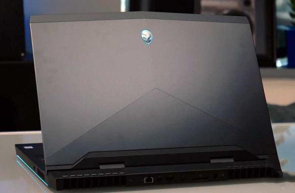 Обзор Alienware 17 R5: высокопроизводительный игровой ноутбук Обзор Alienware 17 R5: высокопроизводительный игровой ноутбук