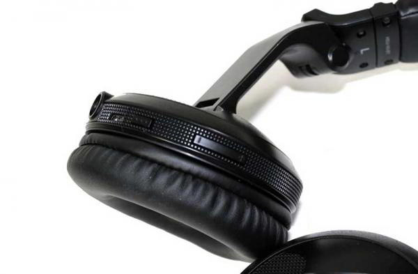 Обзор Pioneer HDJ-X5BT наушников для клуба и улицы Обзор Pioneer HDJ-X5BT наушников для клуба и улицы