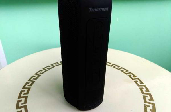 Обзор Tronsmart Element T6 Plus: Bluetooth-колонка убийца JBL Обзор Tronsmart Element T6 Plus: Bluetooth-колонка убийца JBL
