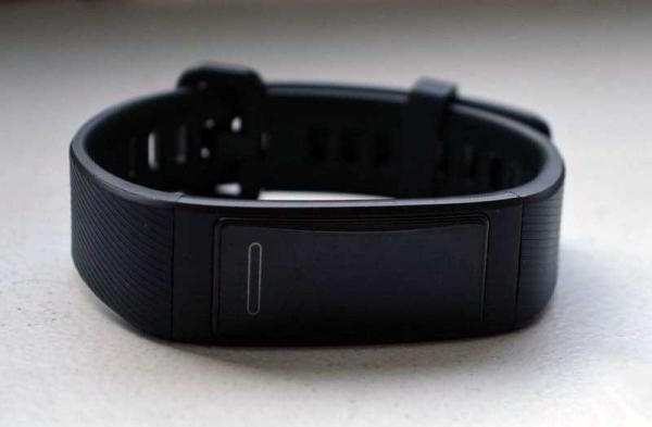Обзор Huawei Band 3 Pro: все фитнес-функции по доступной цене Обзор Huawei Band 3 Pro: все фитнес-функции по доступной цене