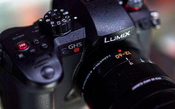 Камера Panasonic Lumix GH5S — Обзор устройства с более разумным подходом к пикселям Камера Panasonic Lumix GH5S — Обзор устройства с более разумным подходом к пикселям