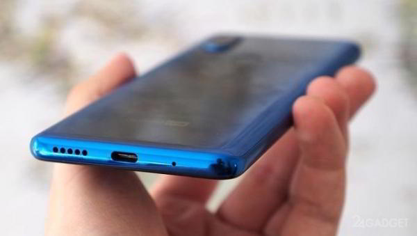Motorola One Vision: кинематографический смартфон с 48-Мп камерой (15 фото) Motorola One Vision: кинематографический смартфон с 48-Мп камерой (15 фото)