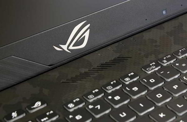 Обзор ноутбука Asus ROG Strix Scar II GL704: компактный и мощный Обзор ноутбука Asus ROG Strix Scar II GL704: компактный и мощный