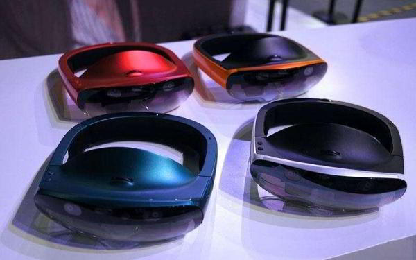 Новая гарнитура дополненной реальности Lenovo DaystAR похожа на Microsoft Hololens Новая гарнитура дополненной реальности Lenovo DaystAR похожа на Microsoft Hololens