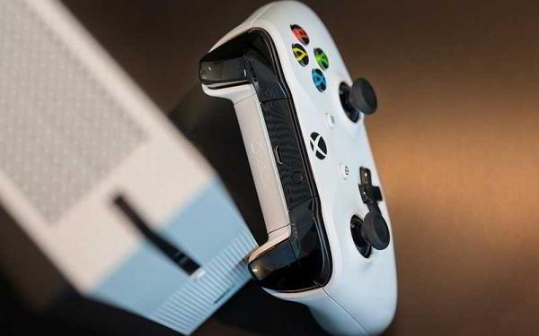 Консоль Xbox One S уже здесь, пришло время угробить ваш Xbox One Консоль Xbox One S уже здесь, пришло время угробить ваш Xbox One