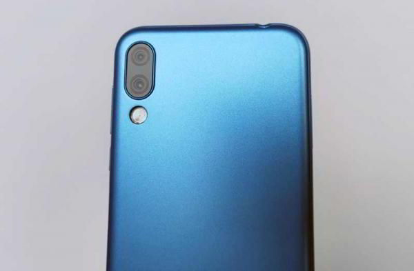 Обзор Elephone A6 Mini: яркого бюджетного смартфона Обзор Elephone A6 Mini: яркого бюджетного смартфона