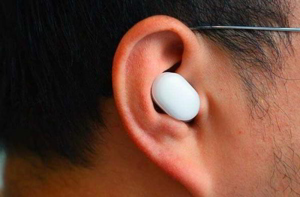 Обзор Xiaomi Mi AirDots: беспроводной звук и невысокая цена Обзор Xiaomi Mi AirDots: беспроводной звук и невысокая цена