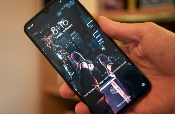Обзор Xiaomi Mi 9: новейшие технологии по разумной цене Обзор Xiaomi Mi 9: новейшие технологии по разумной цене