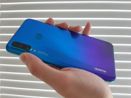 Обзор Samsung Galaxy A40 &mdash; компактный средний класс