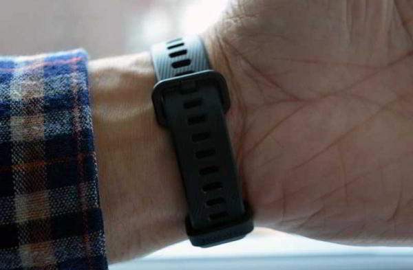 Обзор Huawei Band 3 Pro: все фитнес-функции по доступной цене Обзор Huawei Band 3 Pro: все фитнес-функции по доступной цене
