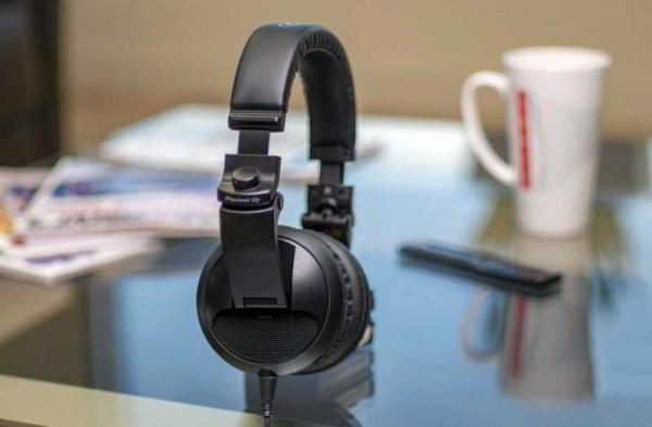 Обзор Pioneer HDJ-X5BT наушников для клуба и улицы Обзор Pioneer HDJ-X5BT наушников для клуба и улицы