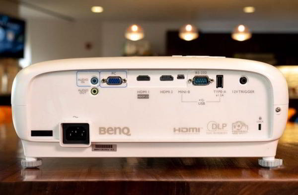 Обзор BenQ TK800: фантастический и яркий 4K домашний проектор Обзор BenQ TK800: фантастический и яркий 4K домашний проектор