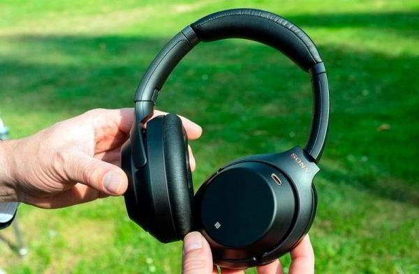 Обзор Sony WH-1000XM3: беспроводные наушники с лучшим шумоподавлением Обзор Sony WH-1000XM3: беспроводные наушники с лучшим шумоподавлением