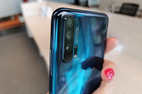 Первый взгляд на смартфоны Honor 20: грядут перемены Первый взгляд на смартфоны Honor 20: грядут перемены