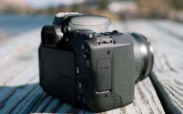 Обзор Canon EOS Rebel SL2 — Самая компактная зеркалка с привлекательной ценой Обзор Canon EOS Rebel SL2 — Самая компактная зеркалка с привлекательной ценой