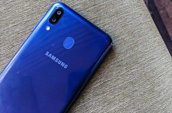 Обзор Samsung Galaxy M20: угроза смартфонам Xiaomi и Huawei