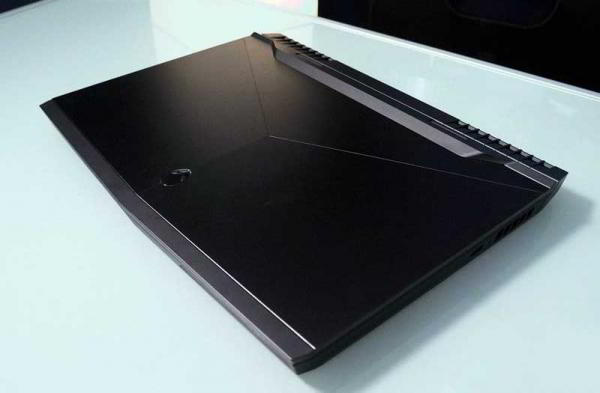 Обзор Alienware 17 R5: высокопроизводительный игровой ноутбук Обзор Alienware 17 R5: высокопроизводительный игровой ноутбук