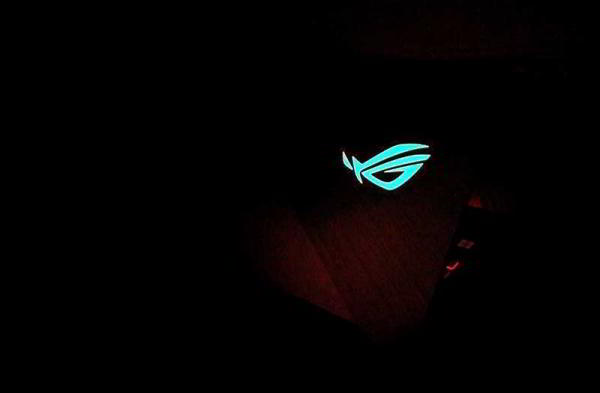 Обзор ноутбука Asus ROG Strix Scar II GL704: компактный и мощный Обзор ноутбука Asus ROG Strix Scar II GL704: компактный и мощный