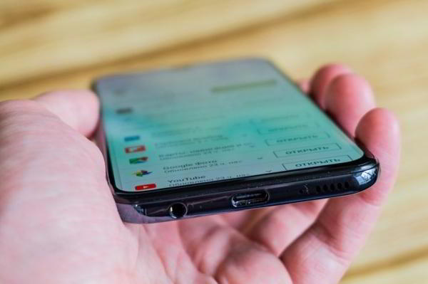 Обзор Samsung Galaxy A40 &mdash; компактный средний класс
