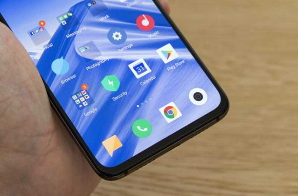 Обзор Xiaomi Mi 9: новейшие технологии по разумной цене Обзор Xiaomi Mi 9: новейшие технологии по разумной цене